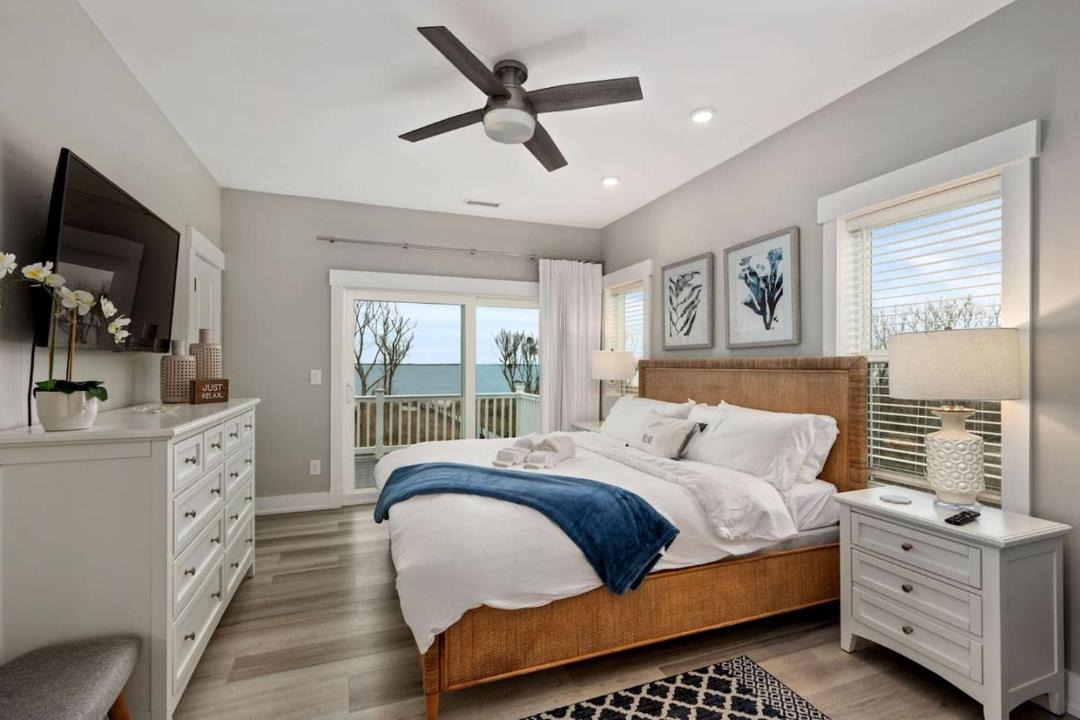 Photo of Bedroom in Corolla