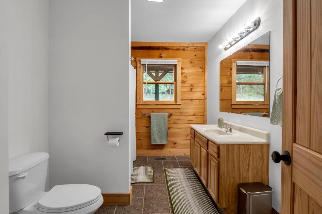 Photo of Bathroom in Vein Mountain