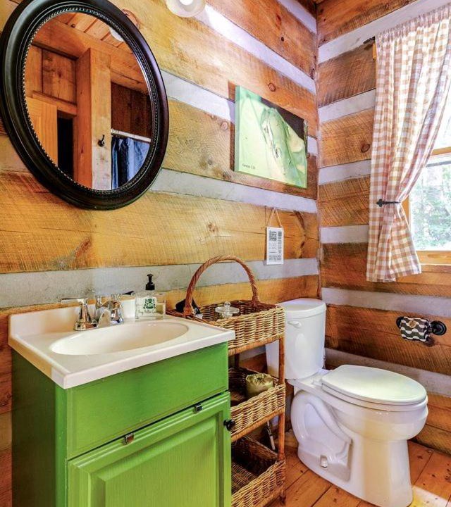 Photo of Bathroom in Elkin