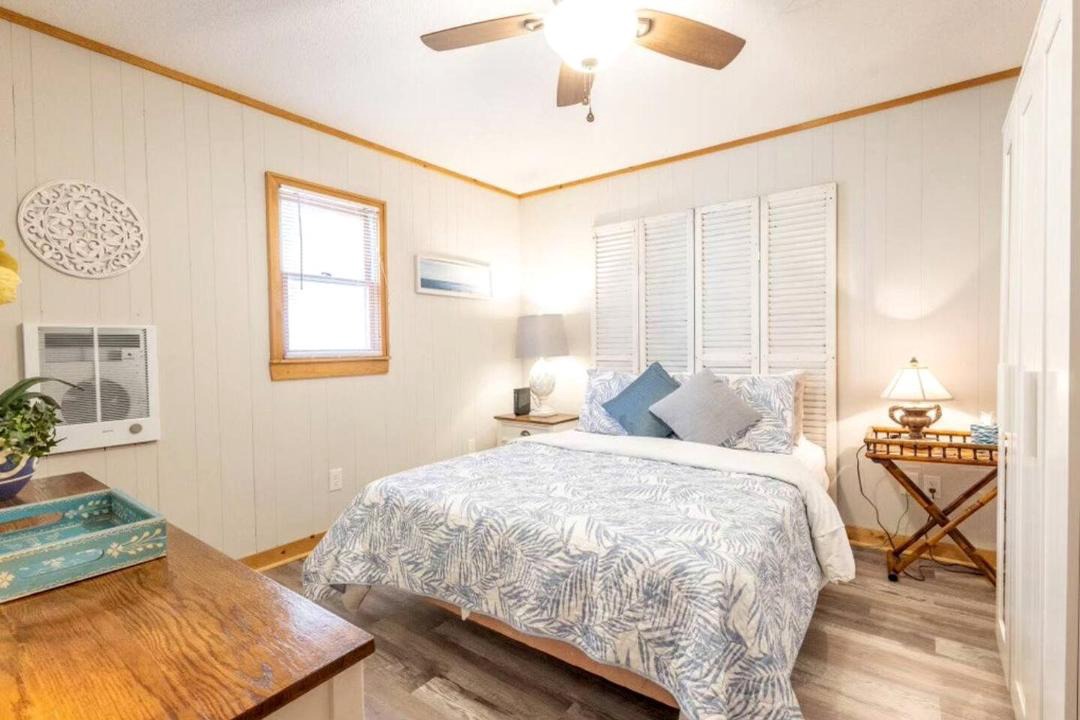 Photo of Bedroom in Glenville