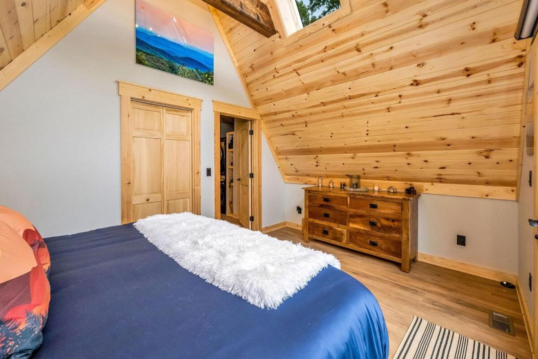 Photo of Bedroom in West Jefferson