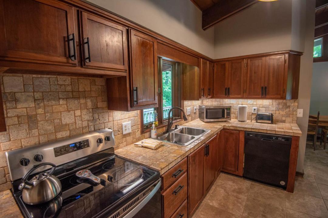 Photo of Kitchen in Grassy Creek