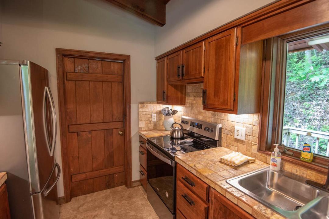 Photo of Kitchen in Grassy Creek