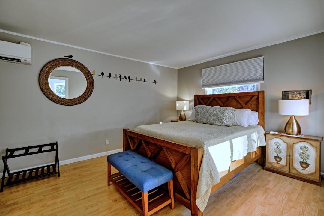 Photo of Bedroom in Lake Sequoyah