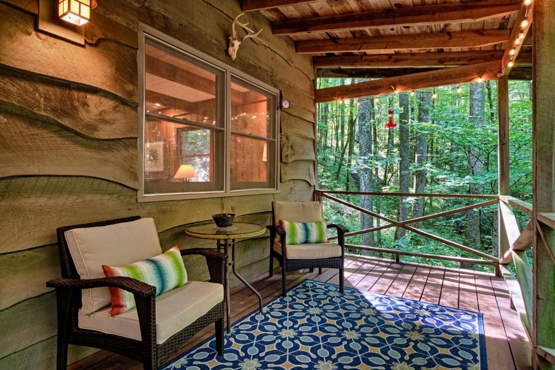 Photo of Patio Balcony in Scaly Mountain