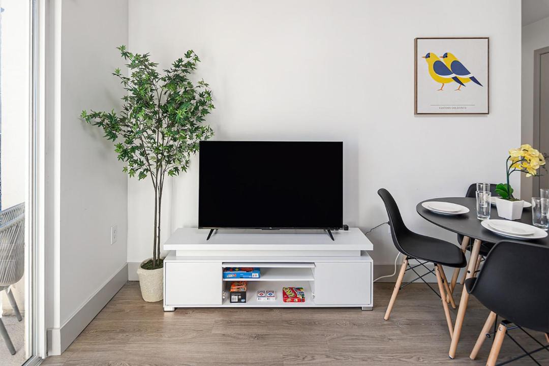 Photo of Livingroom in Charlotte Center City