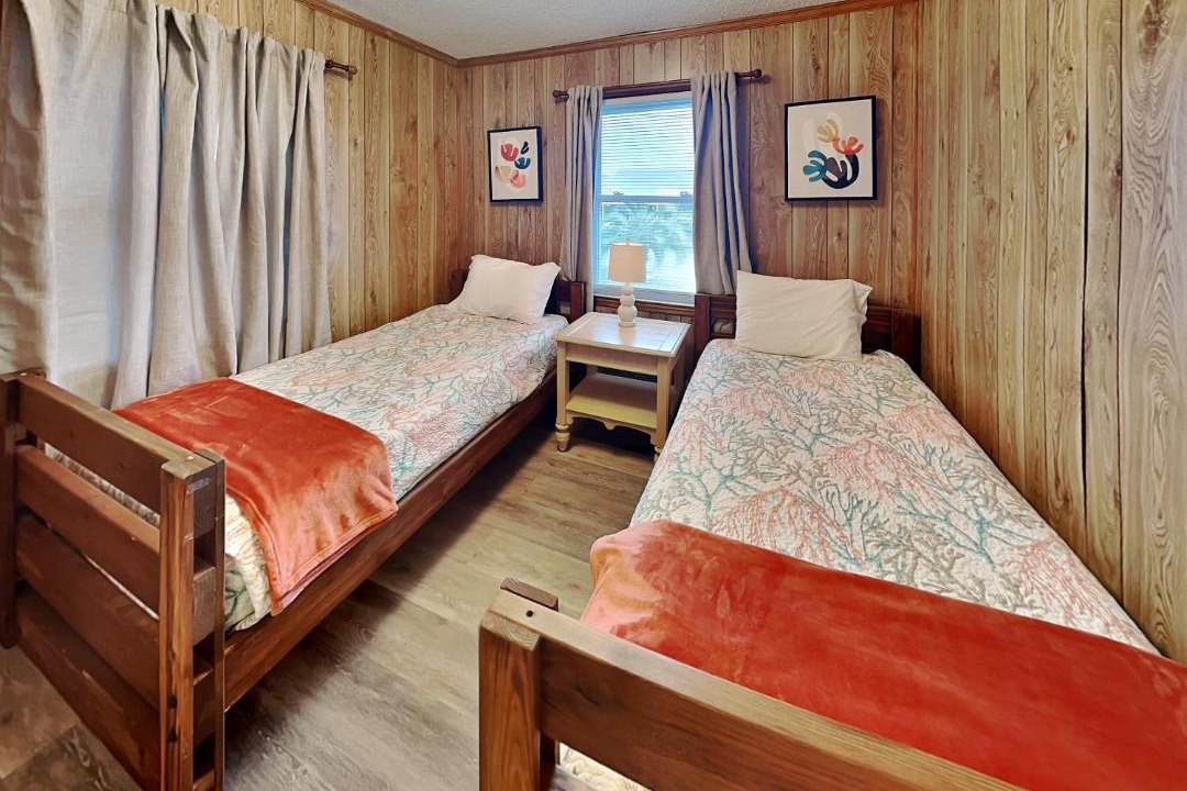 Photo of Bedroom in Topsail Beach