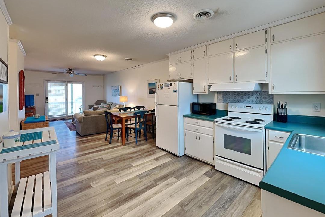 Photo of Kitchen in Topsail Beach