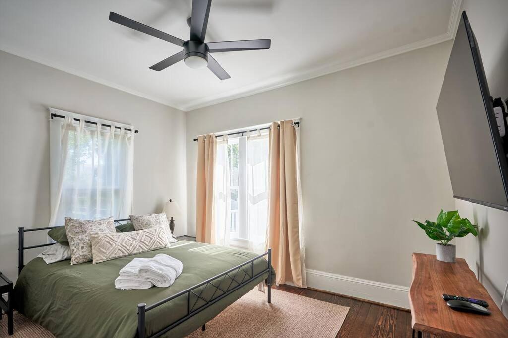 Photo of Bedroom in Downtown