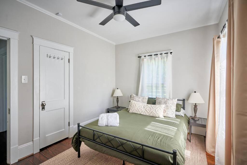 Photo of Bedroom in Downtown