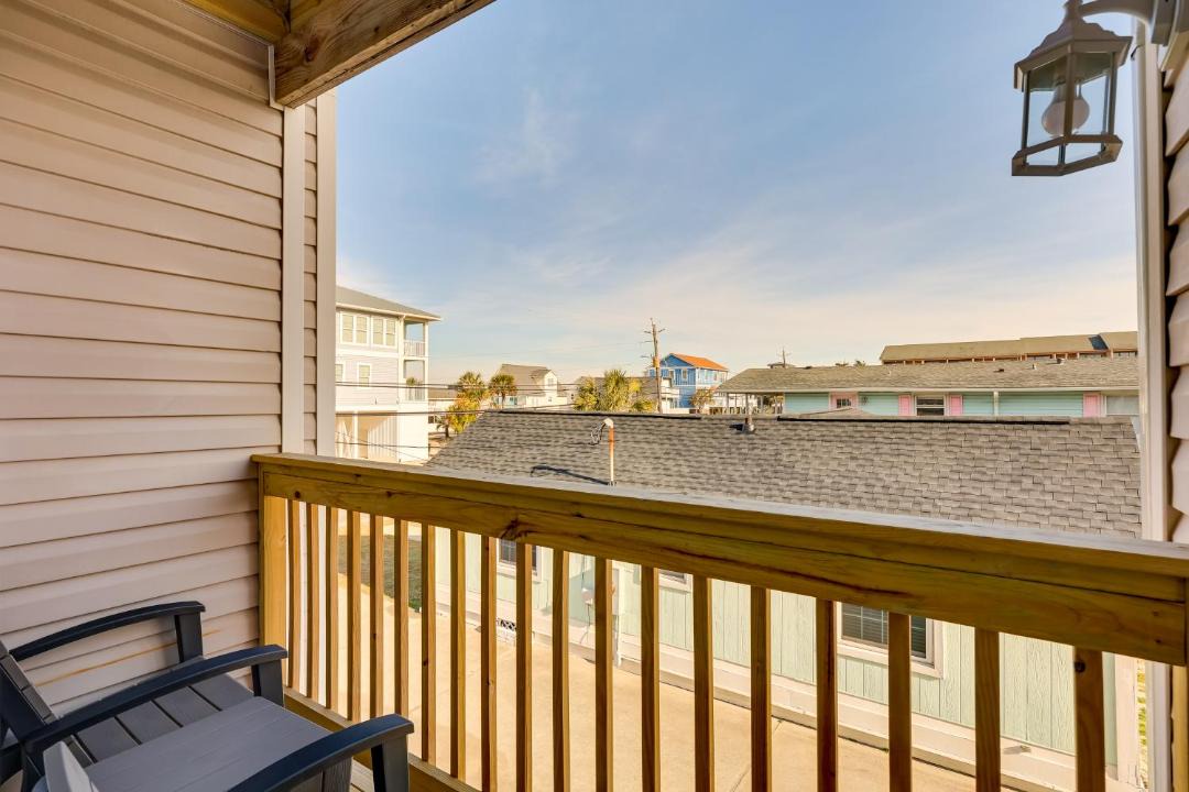 Photo of Patio Balcony in North Carolina Coast