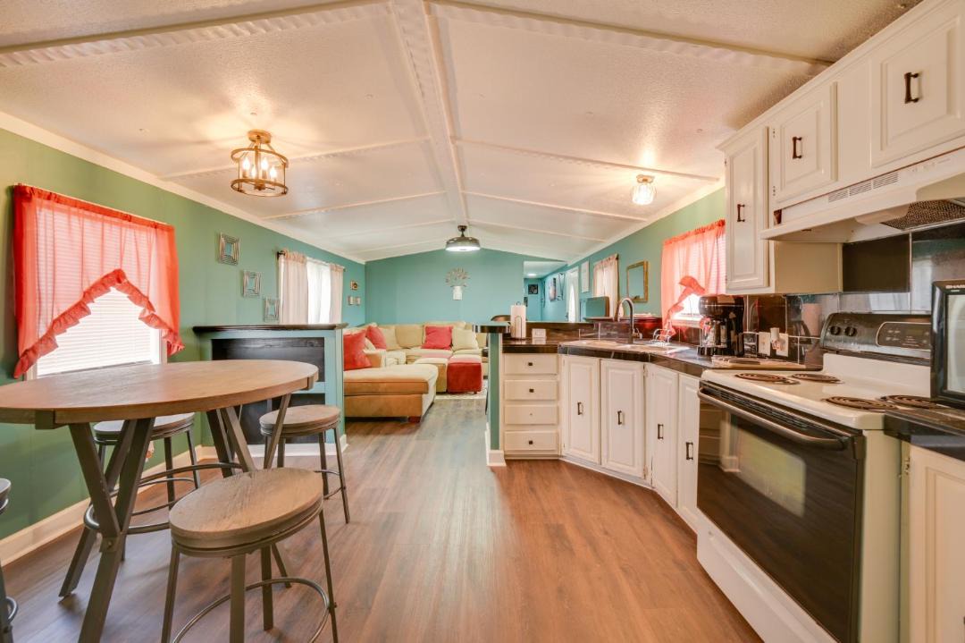 Photo of Kitchen in Crisp