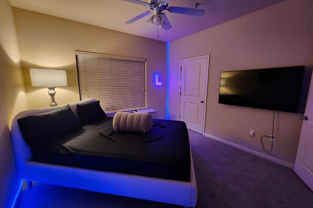 Photo of Bedroom in Executive Park