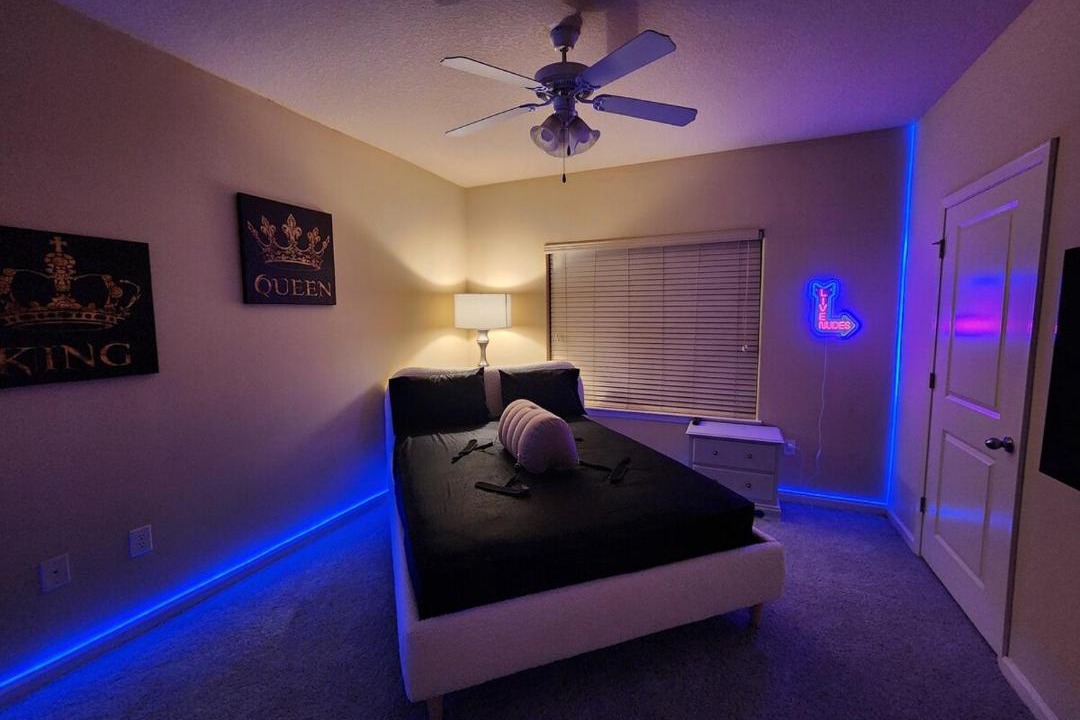 Photo of Bedroom in Executive Park