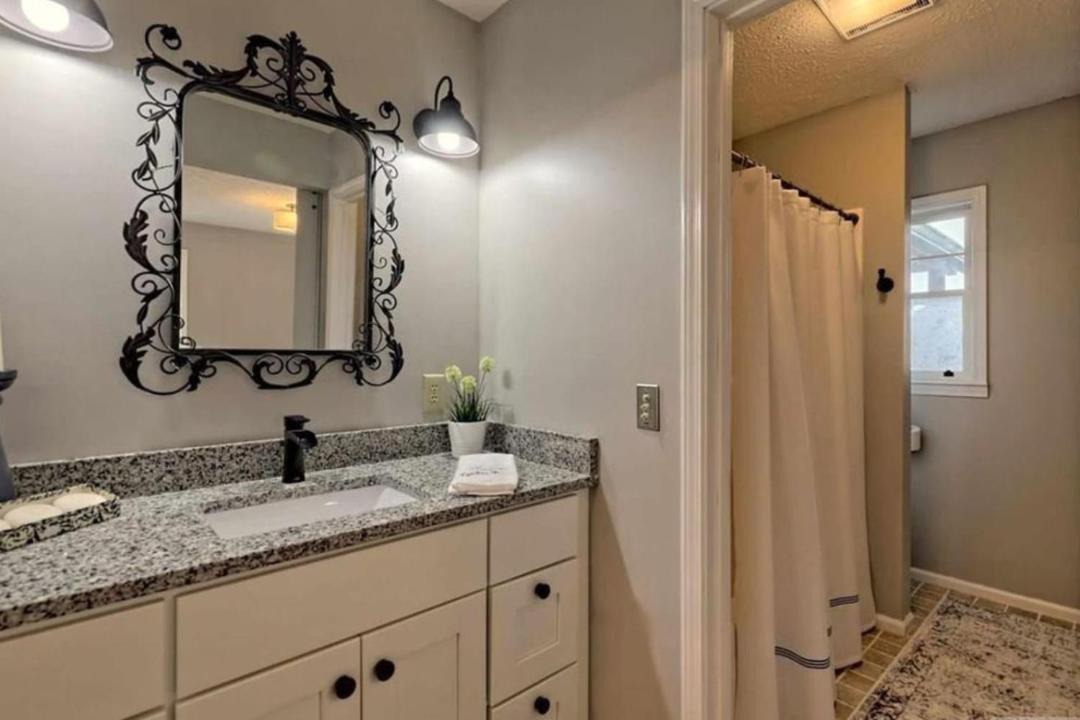 Photo of Bathroom in Cullowhee