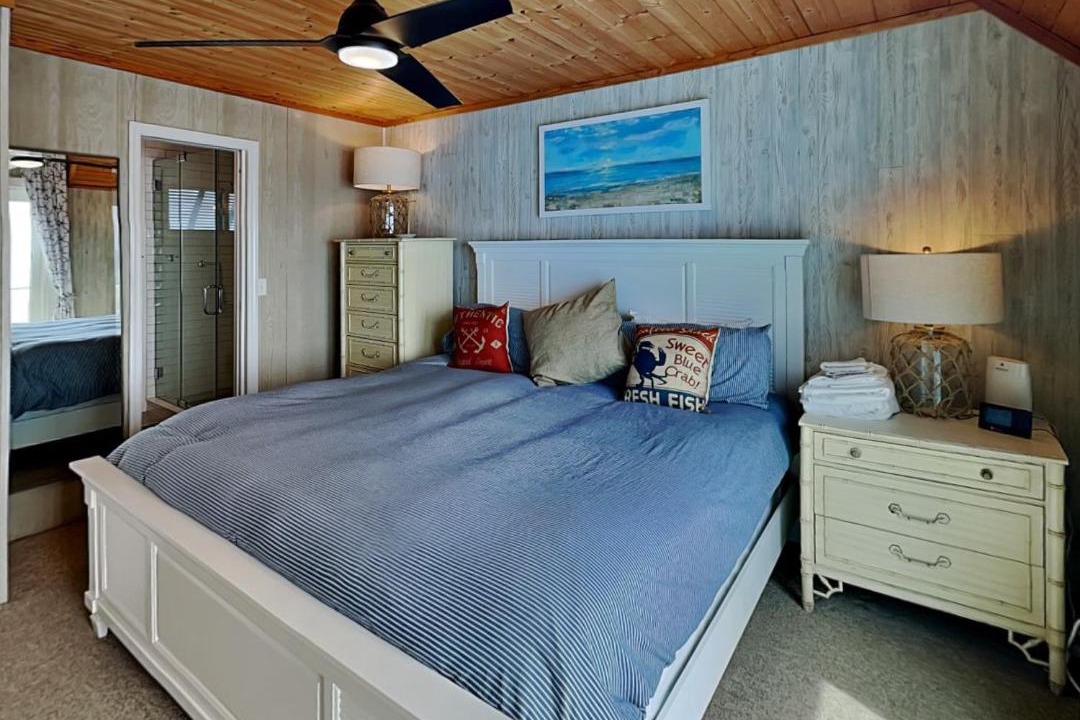 Photo of Bedroom in Topsail Beach