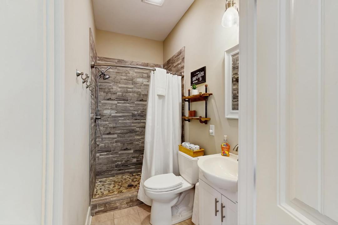 Photo of Bathroom in Tranquil Harbour