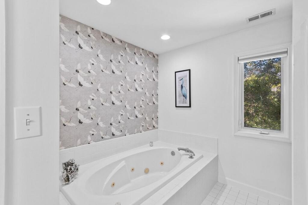 Photo of Bathroom in Pine Knoll Shores