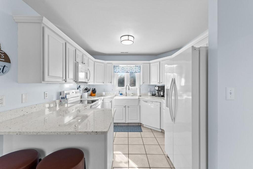 Photo of Kitchen in Pine Knoll Shores