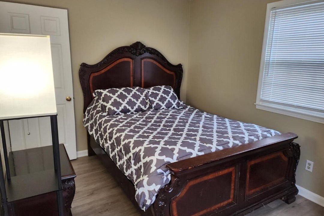 Photo of Bedroom in Jamestown