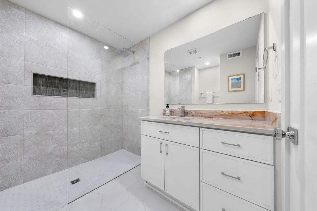 Photo of Bathroom in North Carolina Coast