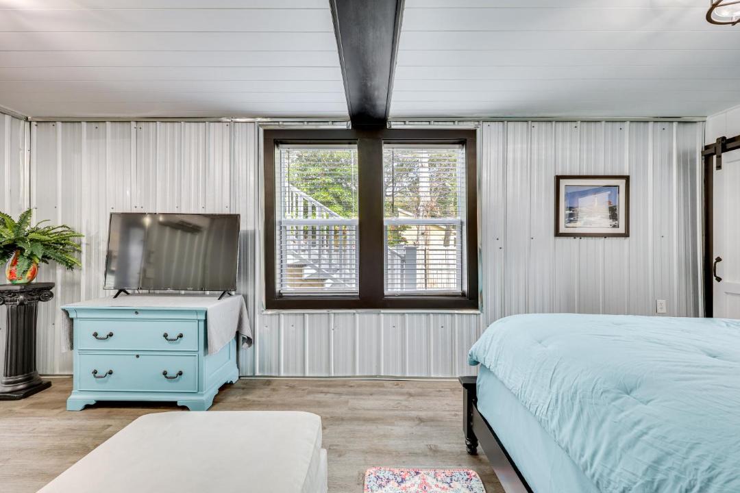 Photo of Bedroom in Long Beach