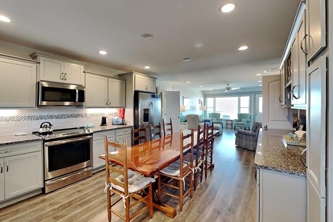 Photo of Kitchen in Topsail Beach