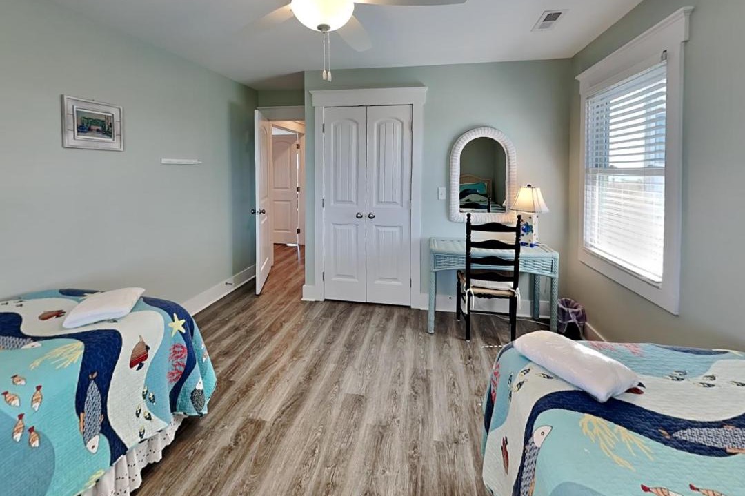 Photo of Bedroom in Topsail Beach