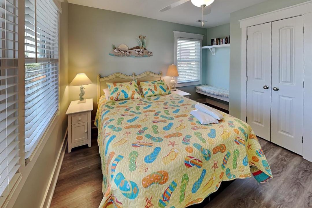 Photo of Bedroom in Topsail Beach