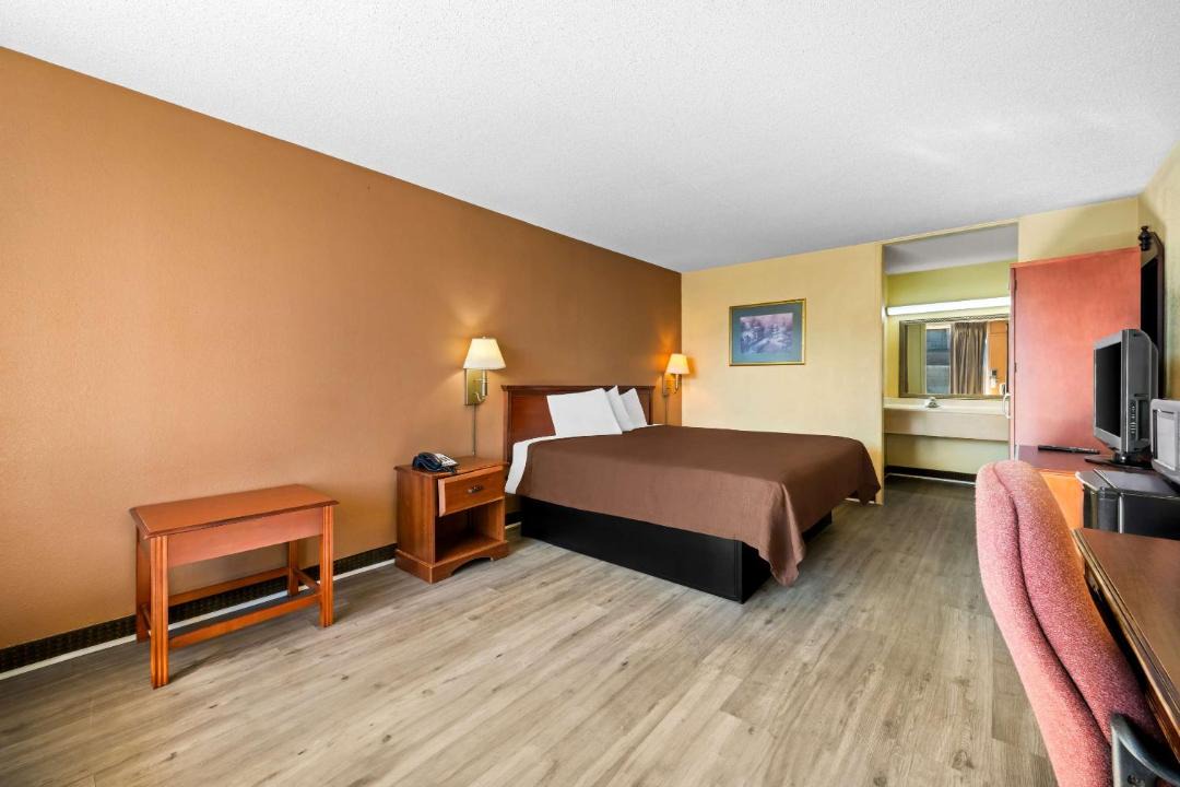 Photo of Bedroom in Monroe