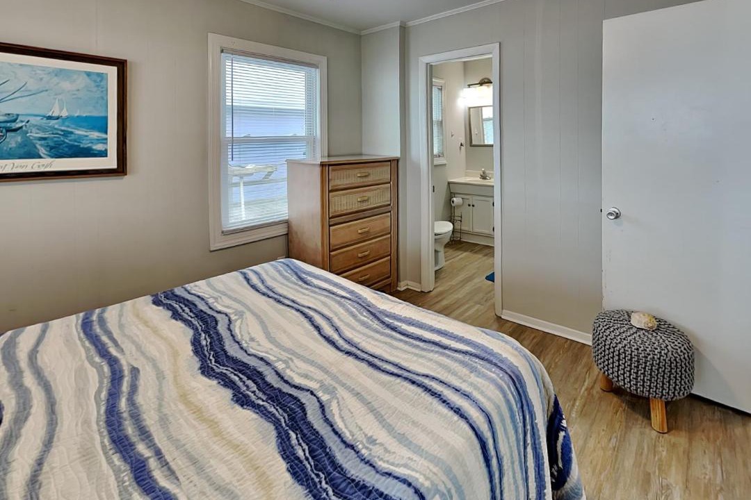 Photo of Bedroom in Topsail Beach