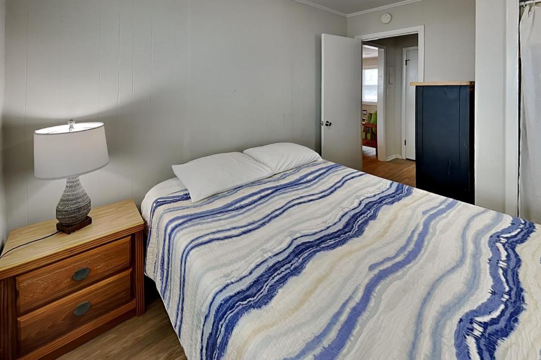 Photo of Bedroom in Topsail Beach