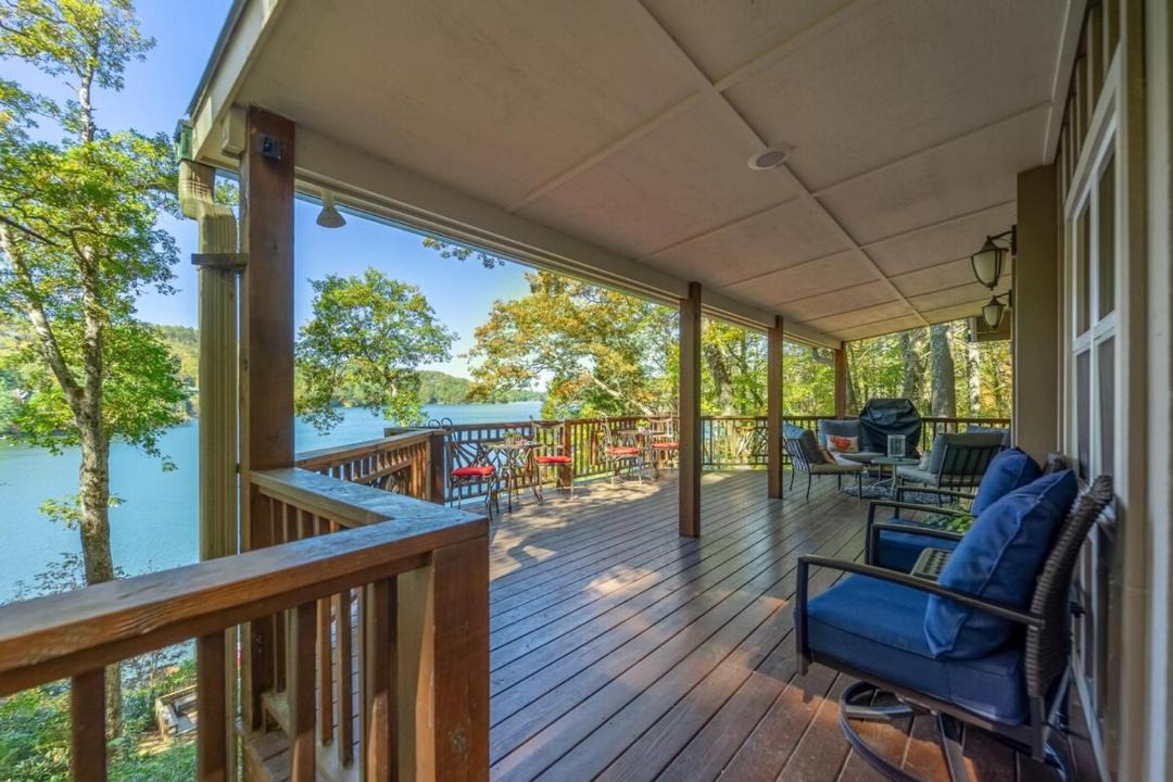 Photo of Patio Balcony in Cullowhee