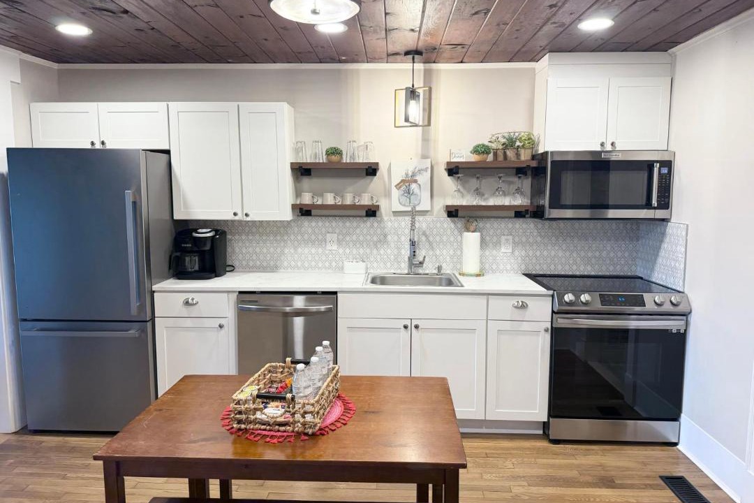 Photo of Kitchen in Hickory