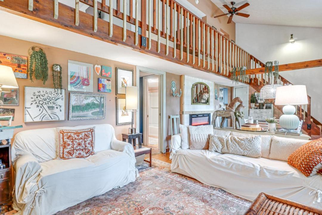 Photo of Bedroom in Robbinsville