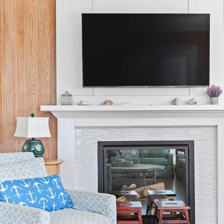 Photo of Livingroom in Flora's Bluff
