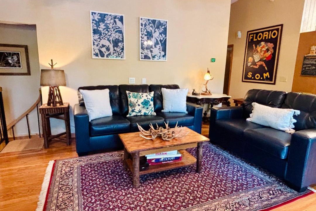 Photo of Livingroom in Cullowhee
