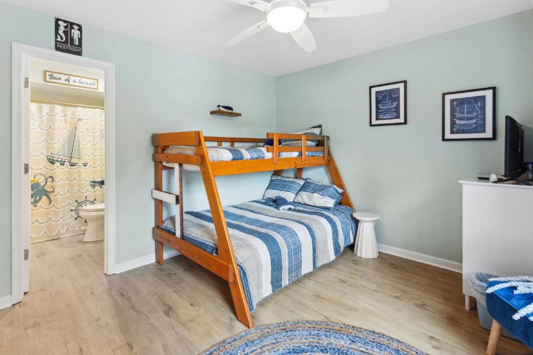 Photo of Bedroom in Colington