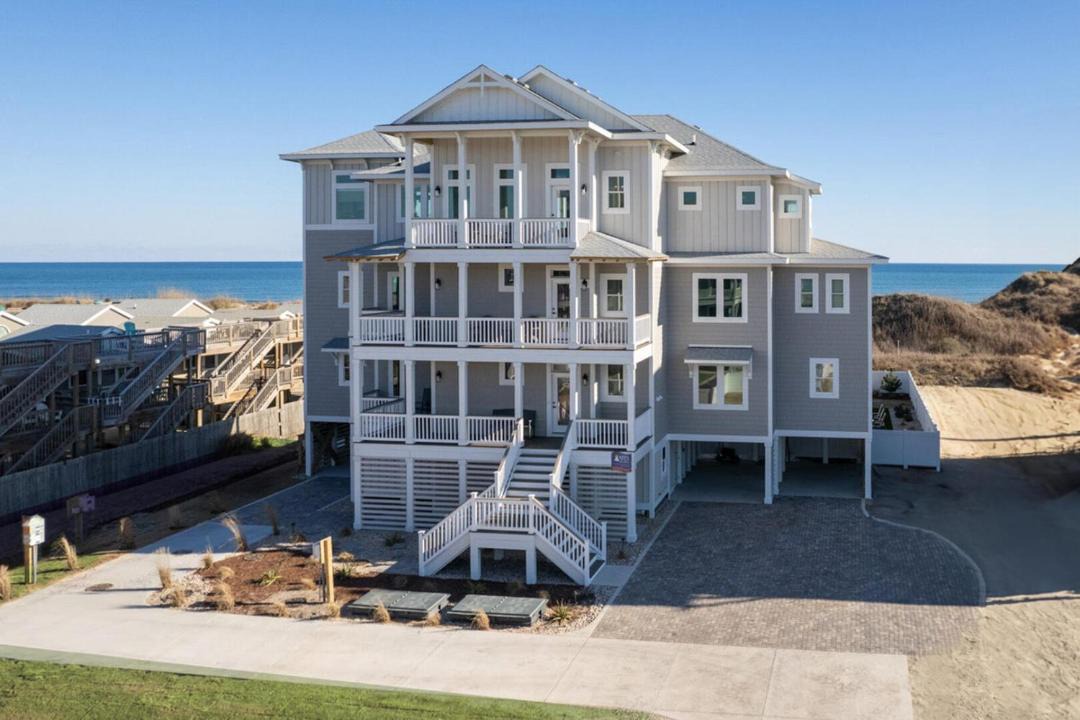 Photo of Others in Hatteras