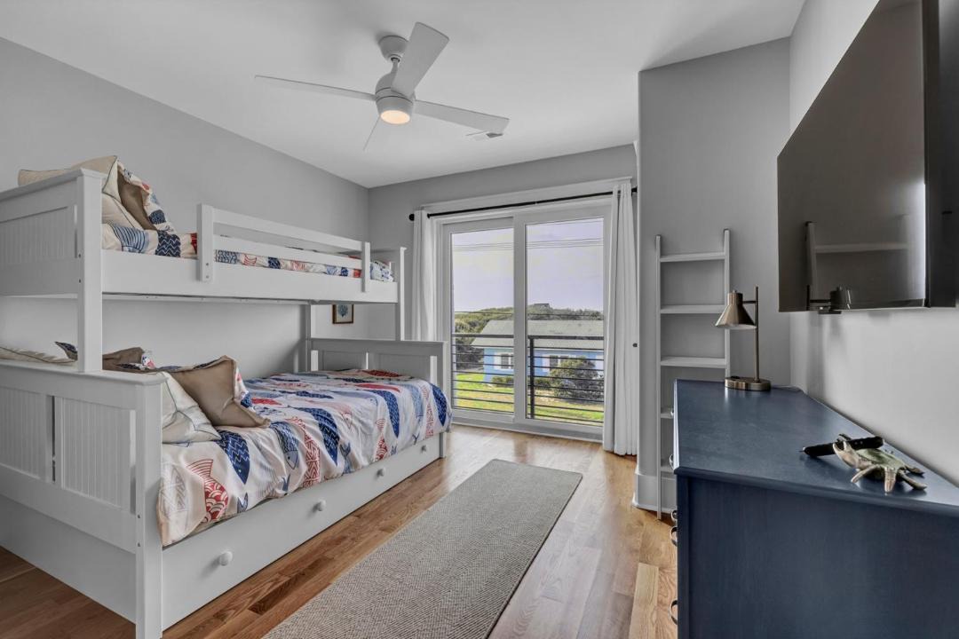 Photo of Bedroom in Topsail Beach