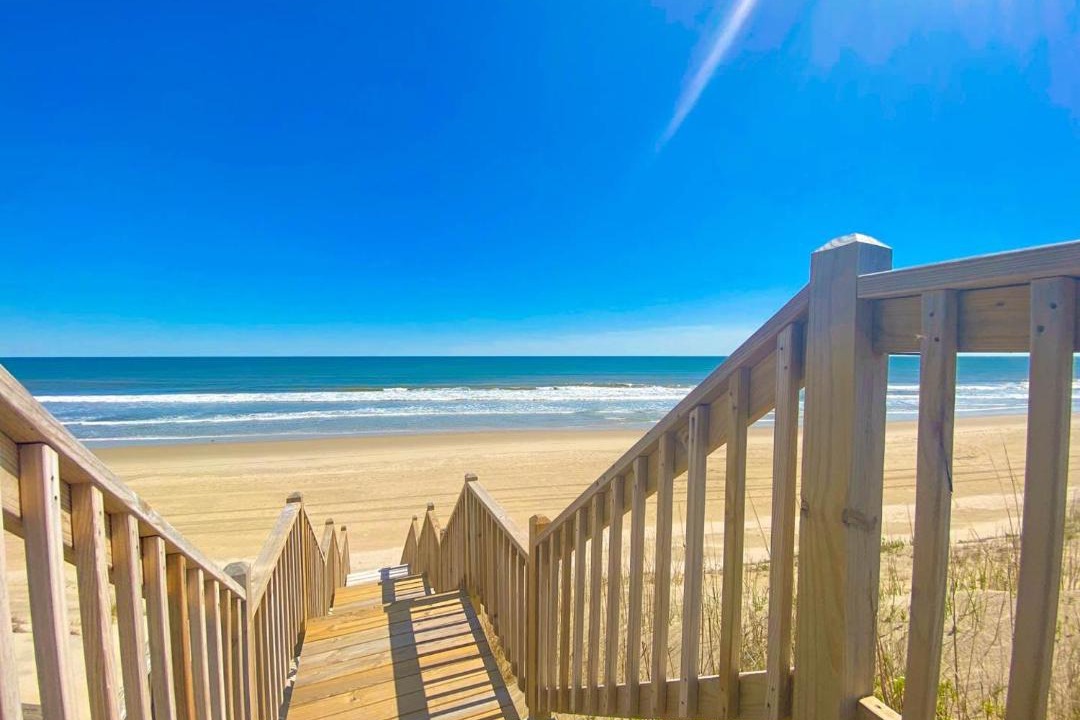 Photo of Others in Whalehead Beach