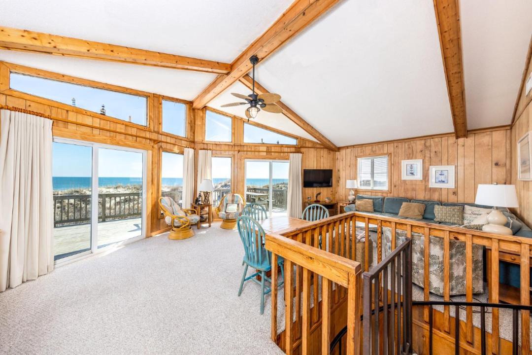 Photo of Others in Whalehead Beach