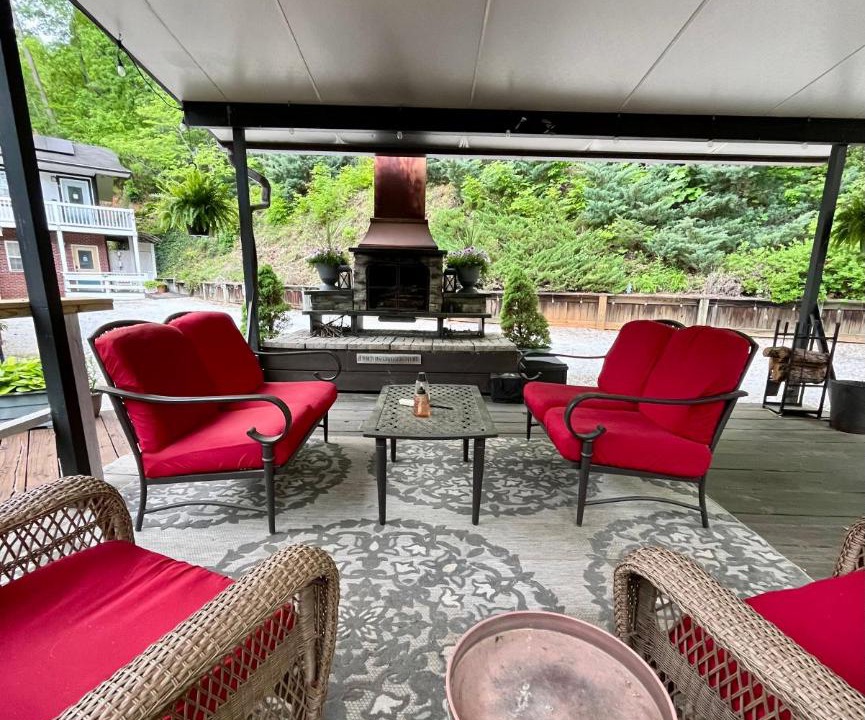 Photo of Patio Balcony in Lake Lure