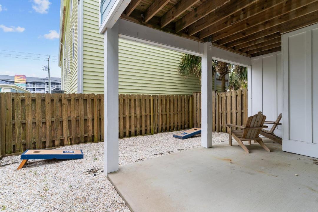 Photo of Patio Balcony in Wilmington Beach