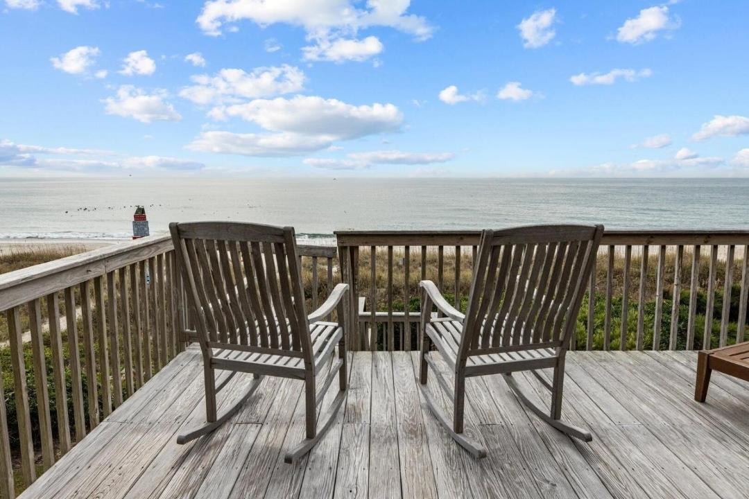 Photo of Patio Balcony in Pine Knoll Shores