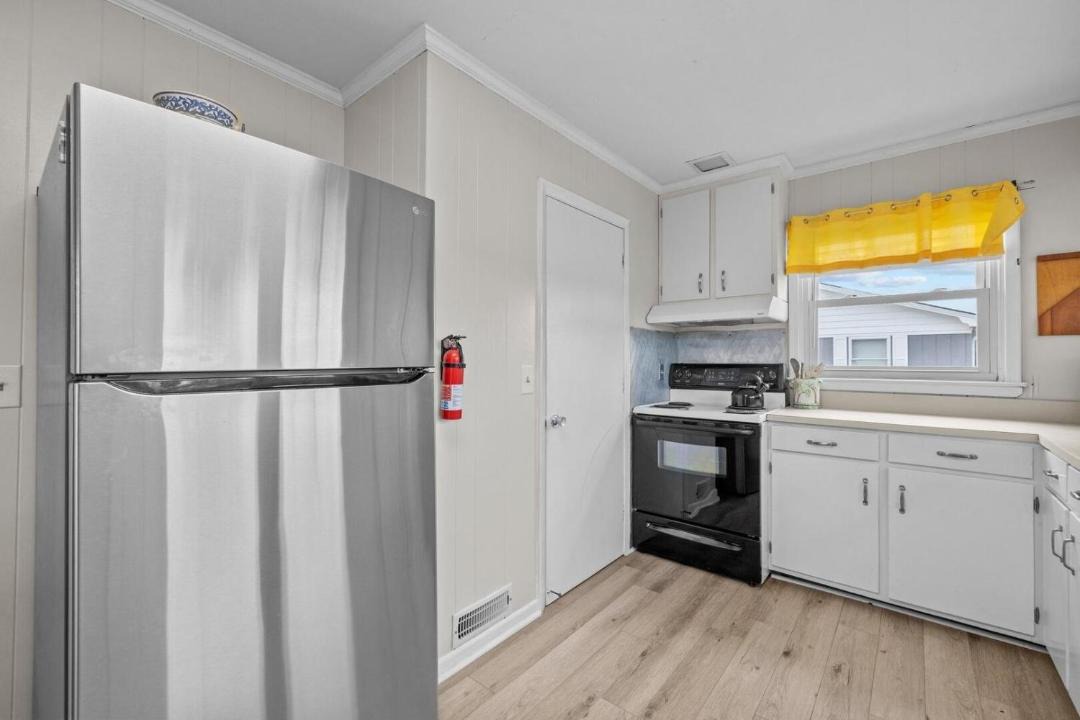 Photo of Kitchen in Pine Knoll Shores