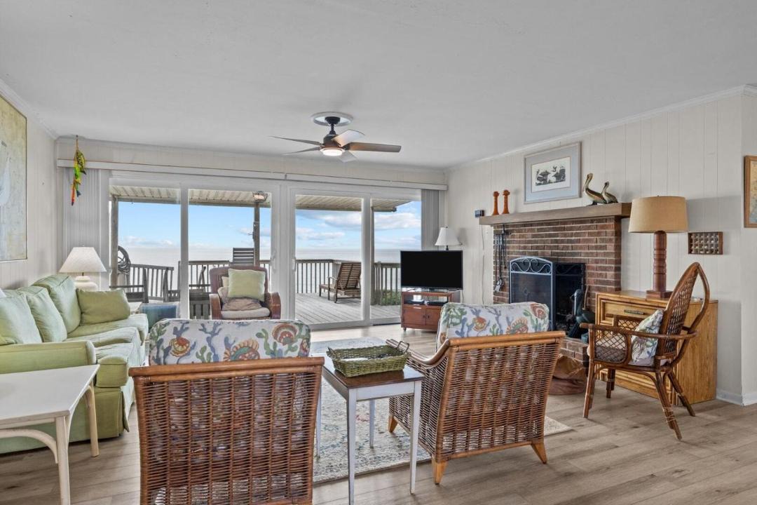 Photo of Others in Pine Knoll Shores
