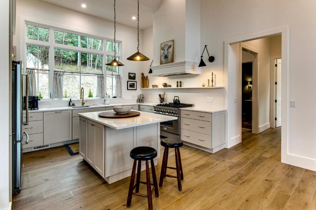 Photo of Kitchen in Glenville