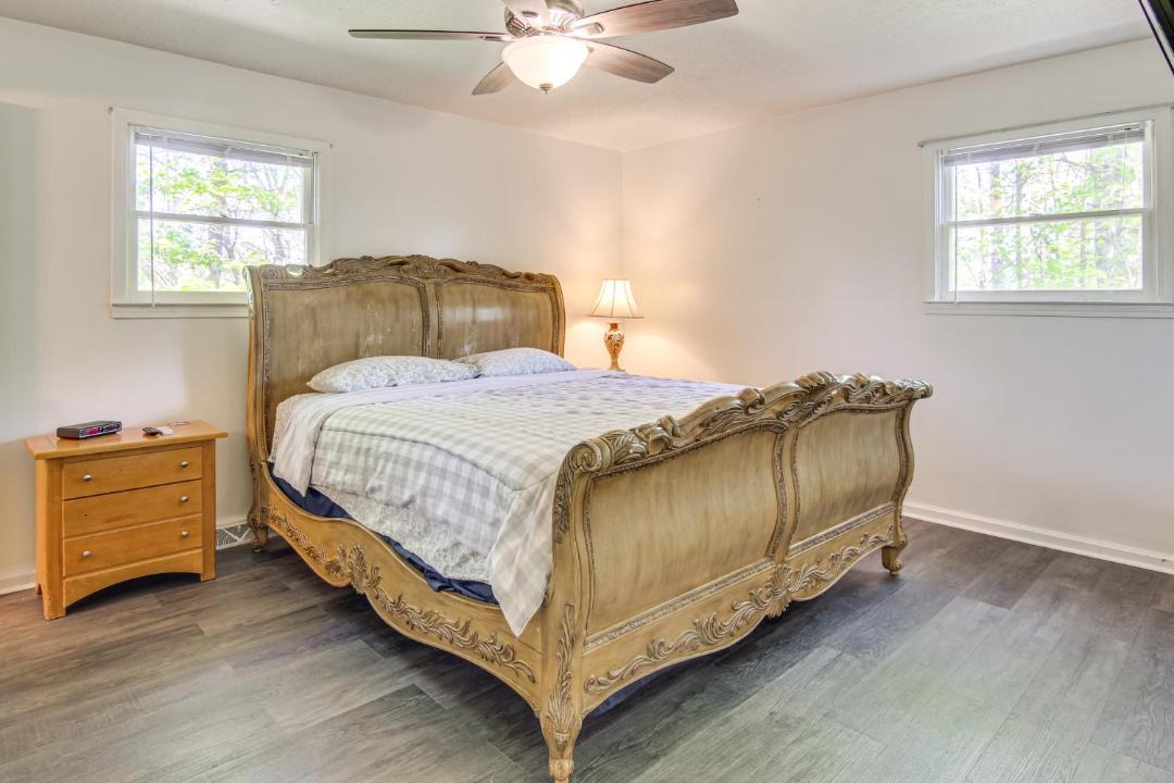 Photo of Bedroom in Pisgah Forest