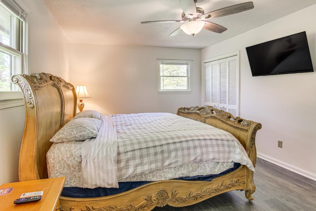 Photo of Bedroom in Pisgah Forest
